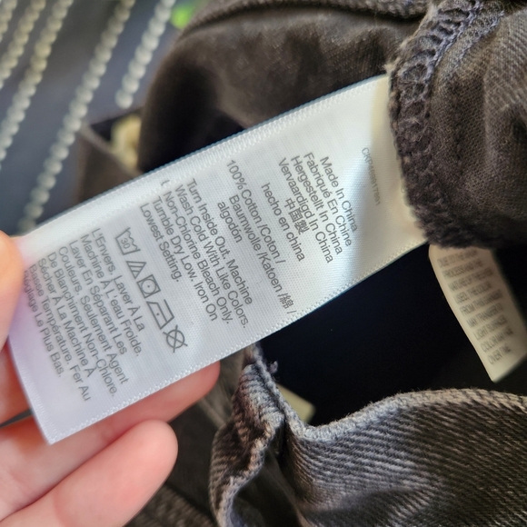 Madewell The Momjean Short Short Black Wash Denim Jean NWT Size 25 - Picture 4 of 6